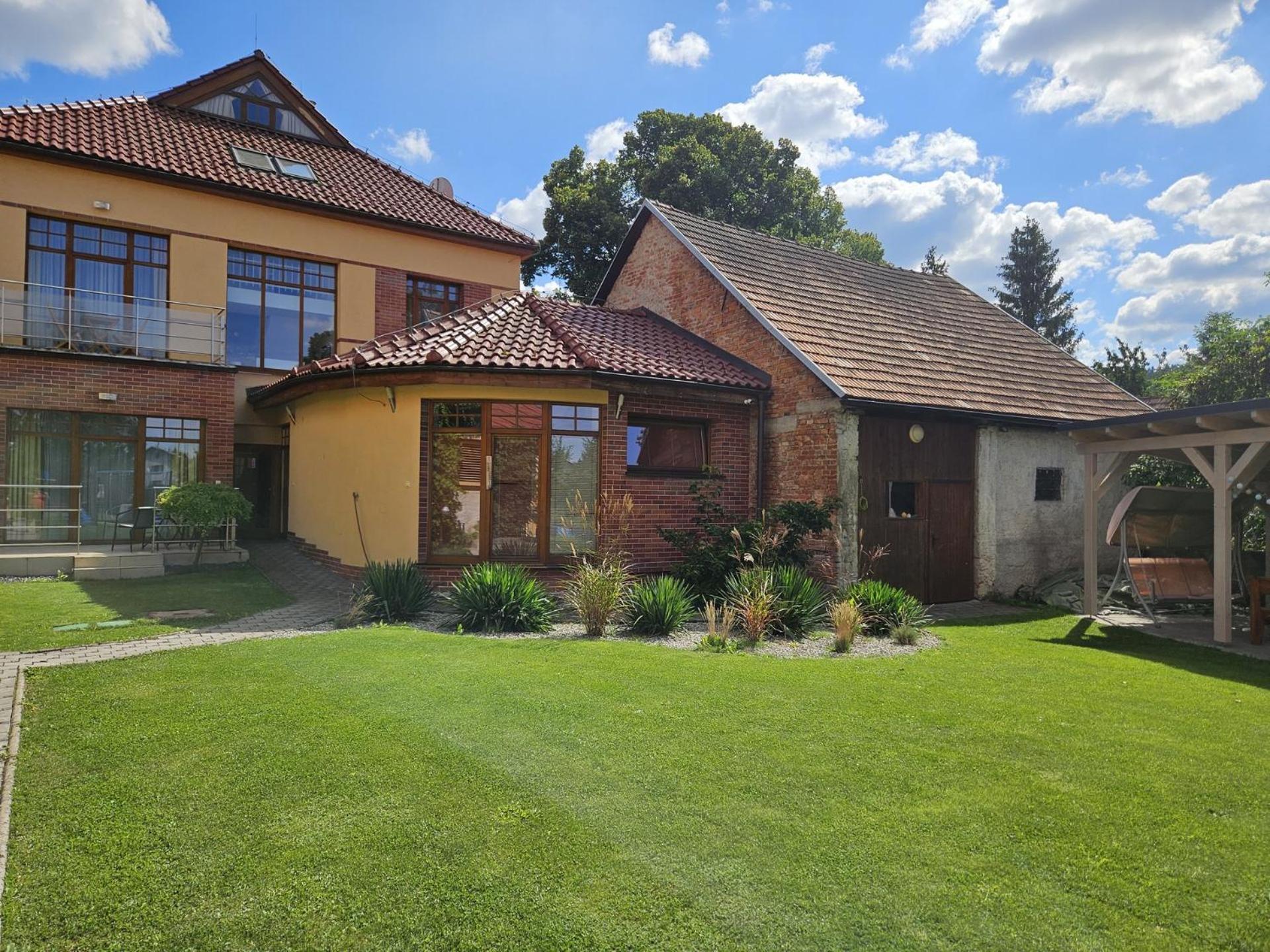 Penzion Pod Krivanom Liptovský Hrádok Exteriör bild